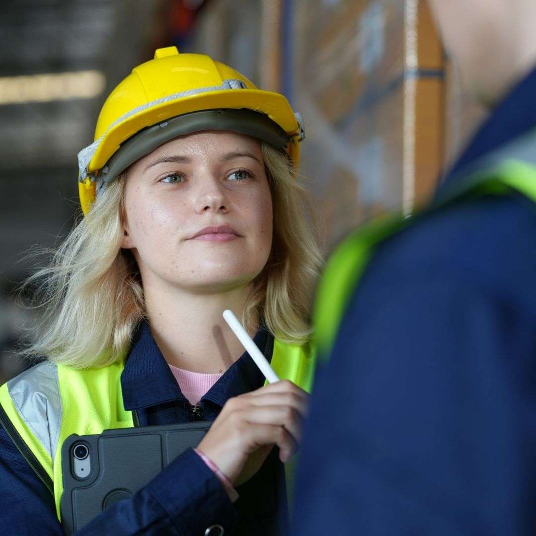 10 grunner til elektronisk stoffkartotek arbeider med elektronisk stoffkartotek
